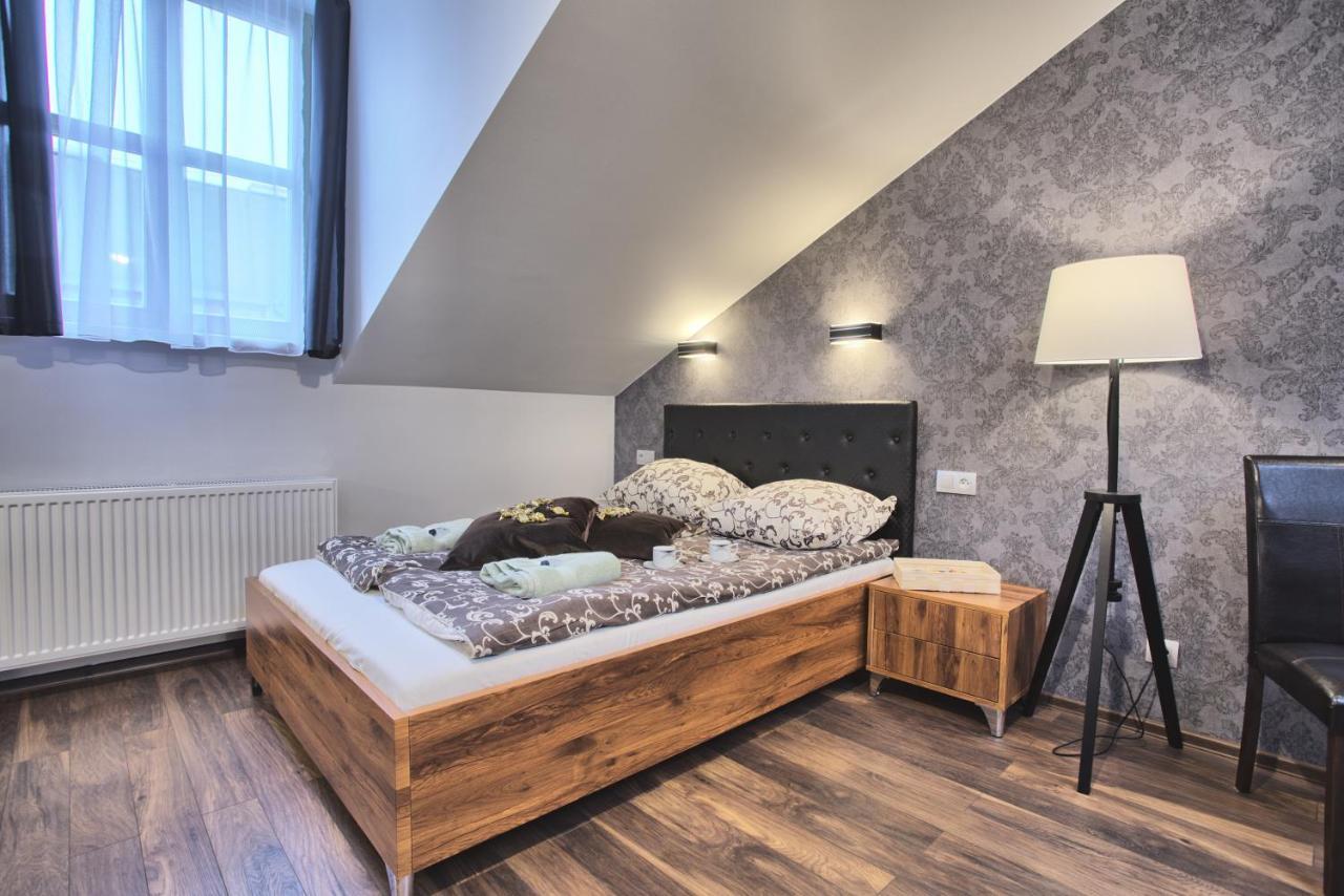 Cafe Garden Residence Krakow Luaran gambar